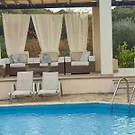 Koumneni Villa *