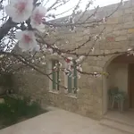 Koumneni * Pano Akourdalia