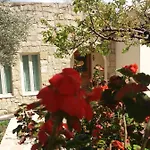 Villa Koumneni Pano Akourdalia