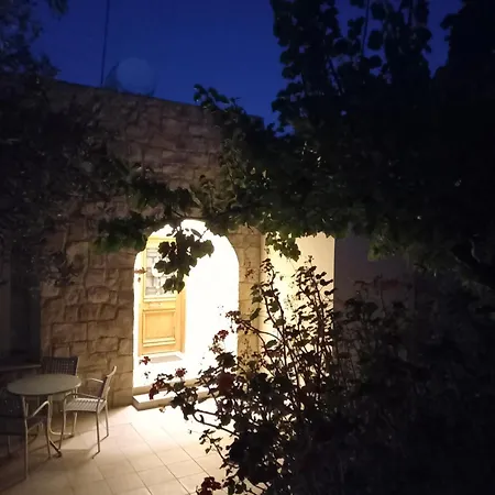Koumneni * Pano Akourdalia