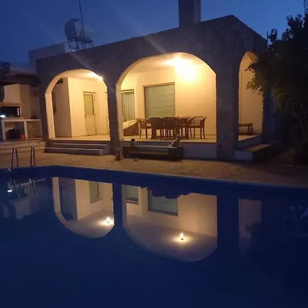 Villa Koumneni *