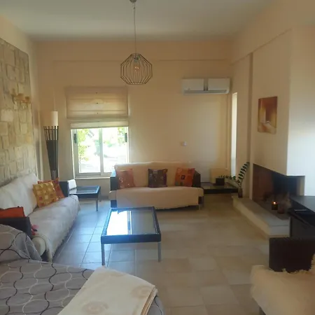 Villa Koumneni Pano Akourdalia