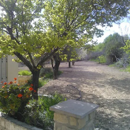 Vilă Koumneni
